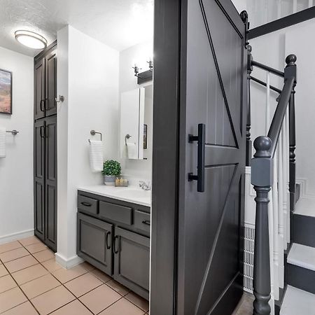 Red Rock Inn Cottages スプリングデール エクステリア 写真