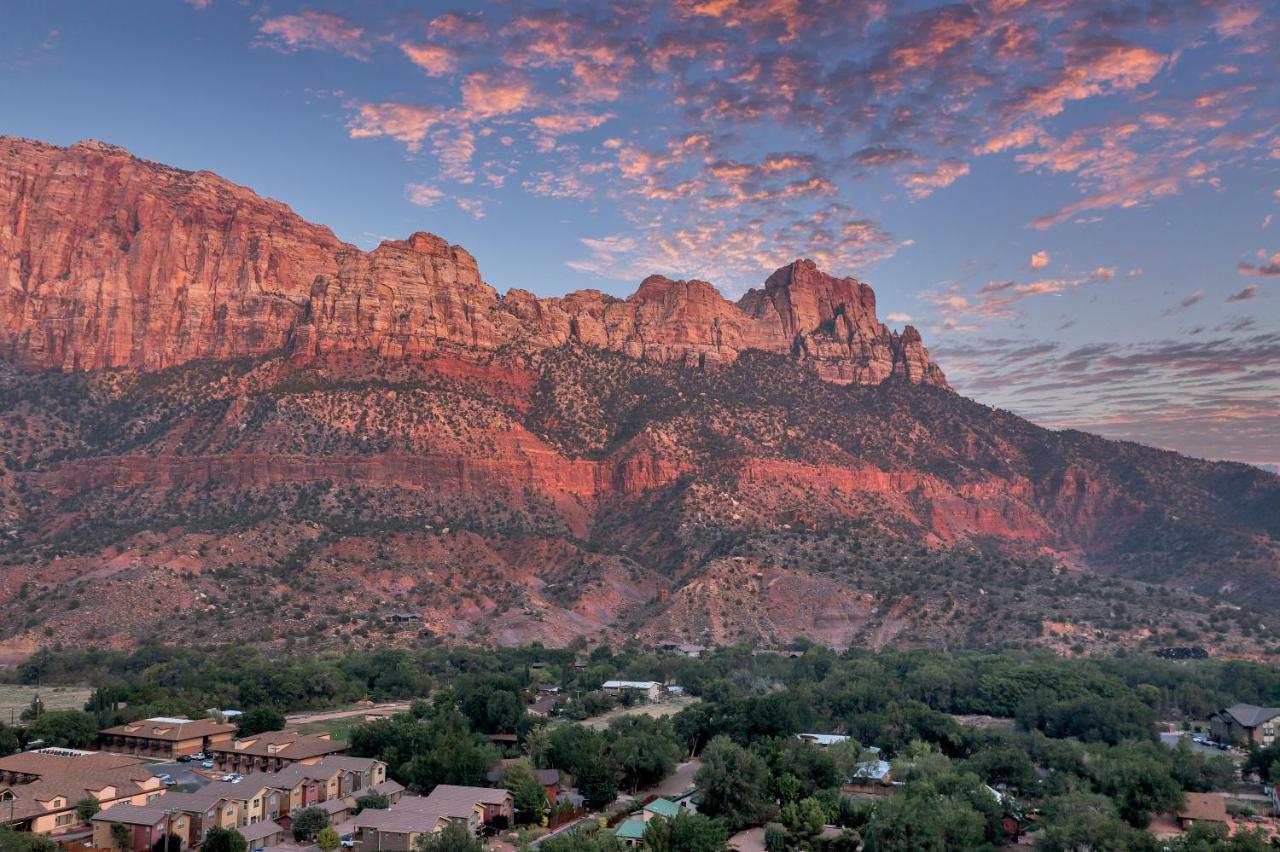 Red Rock Inn Cottages スプリングデール エクステリア 写真