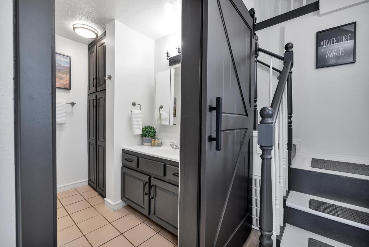 Red Rock Inn Cottages スプリングデール エクステリア 写真