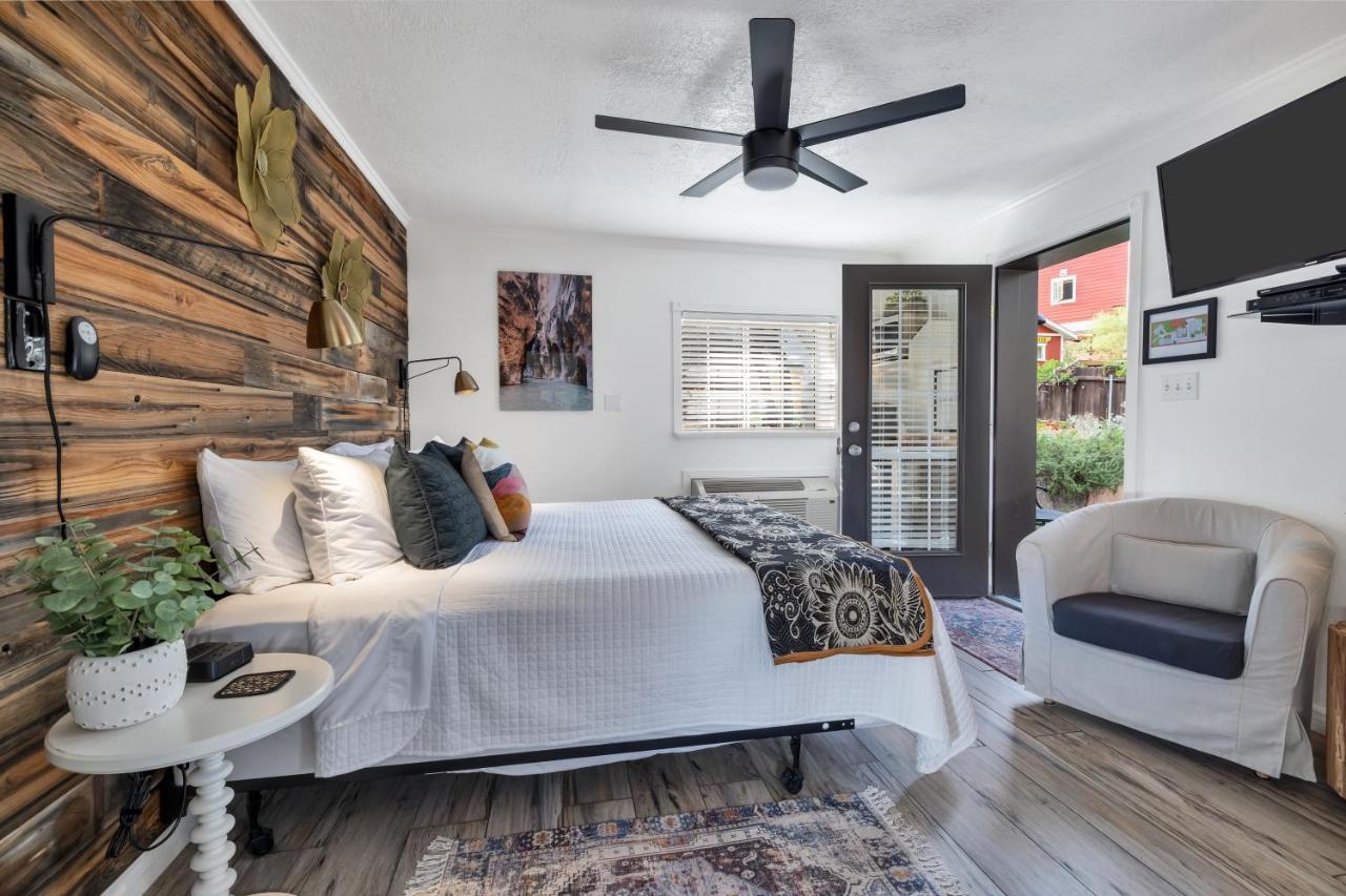 Red Rock Inn Cottages スプリングデール エクステリア 写真