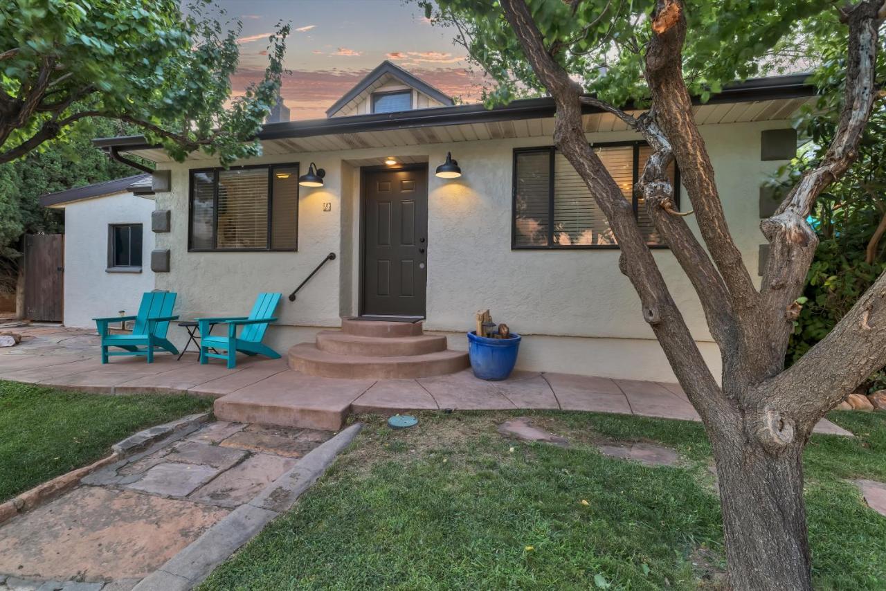 Red Rock Inn Cottages スプリングデール エクステリア 写真