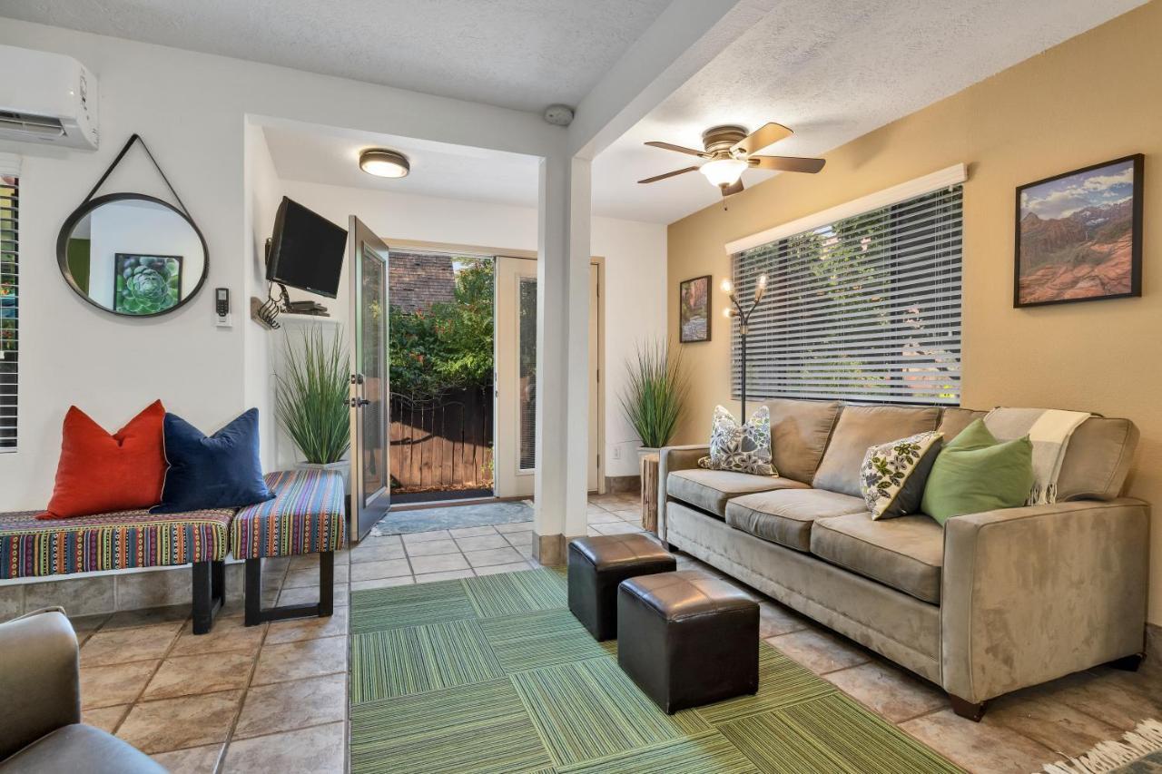 Red Rock Inn Cottages スプリングデール エクステリア 写真