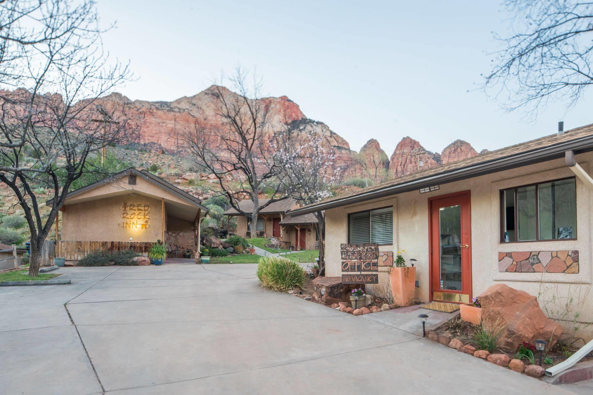 Red Rock Inn Cottages スプリングデール エクステリア 写真